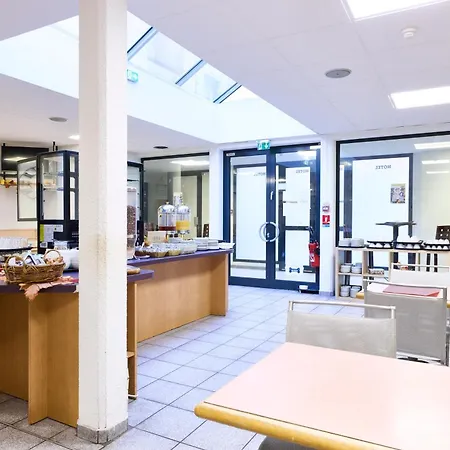 Отель Primo Centre