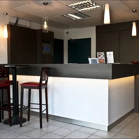 Готель Primo Centre 2*