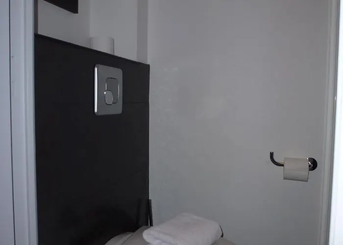 Отель Primo Centre 2*