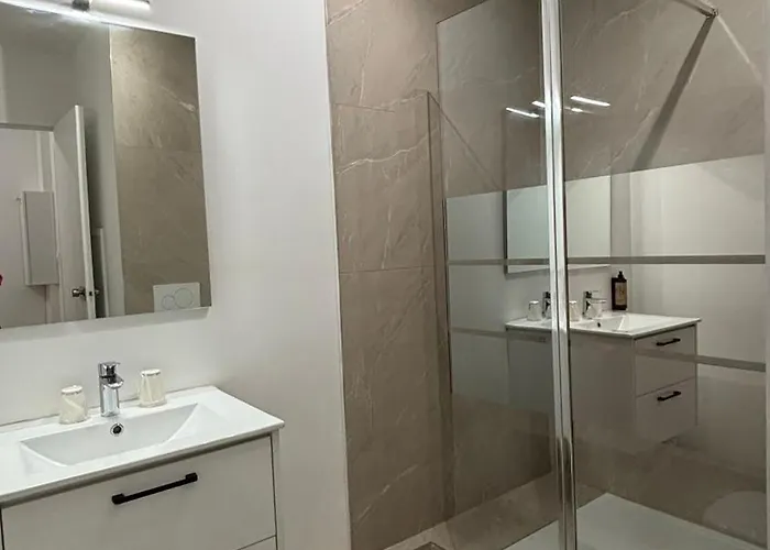 Отель Primo Centre 2*